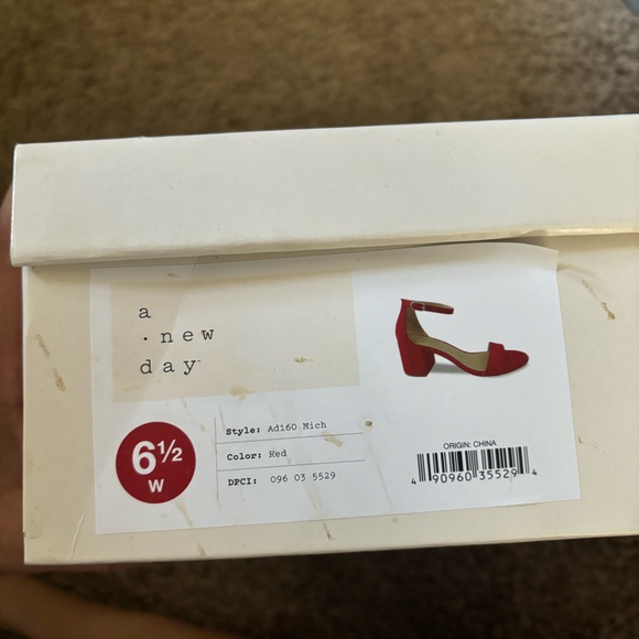 Red heels - Picture 5 of 5